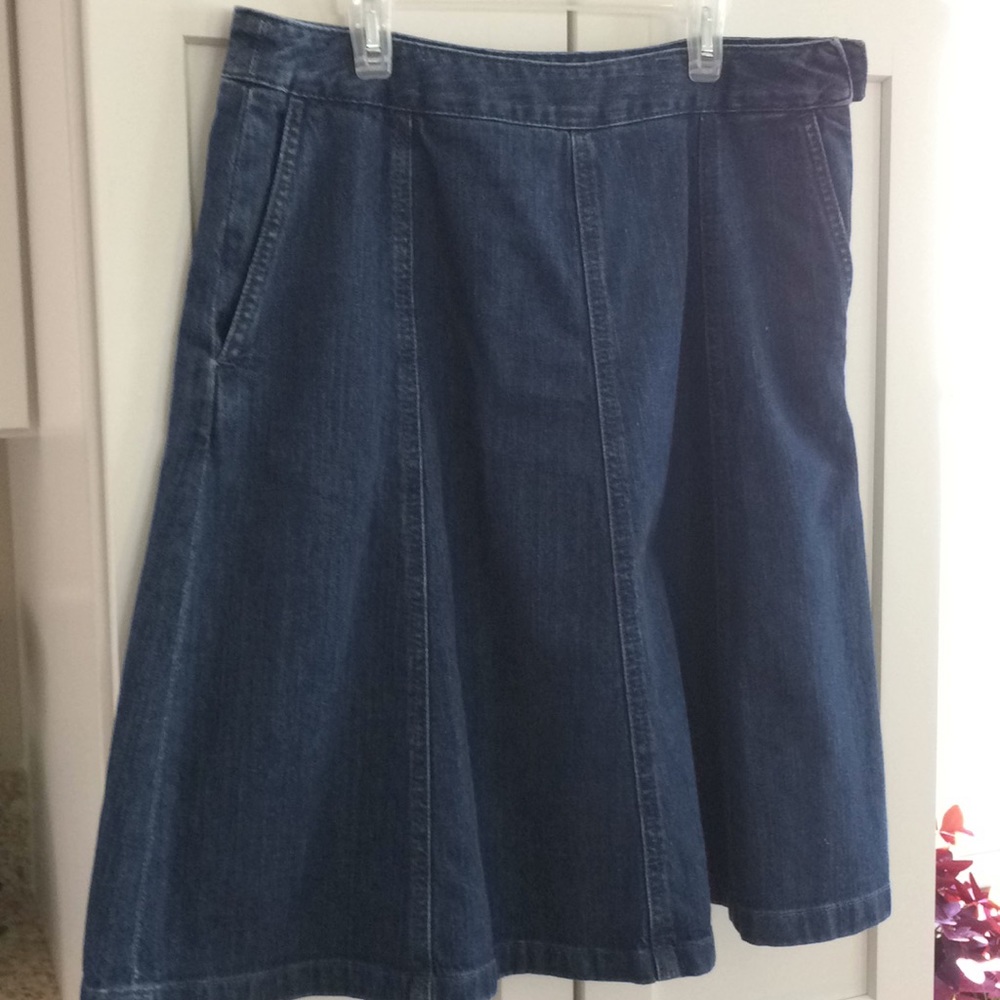 Denim skirt